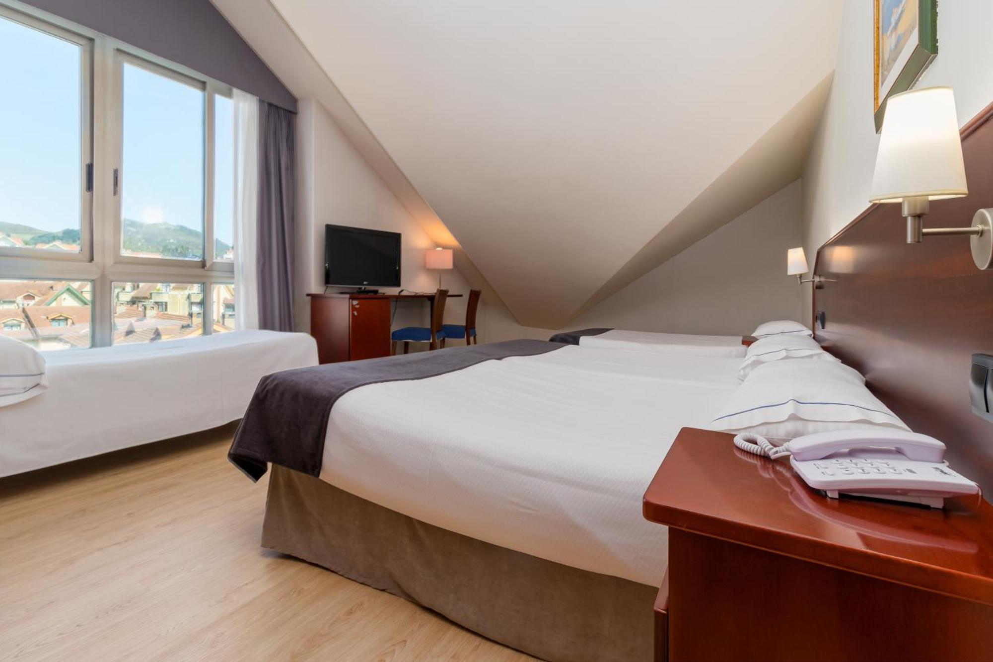 Hotel Milagros Golf Mogro Eksteriør billede