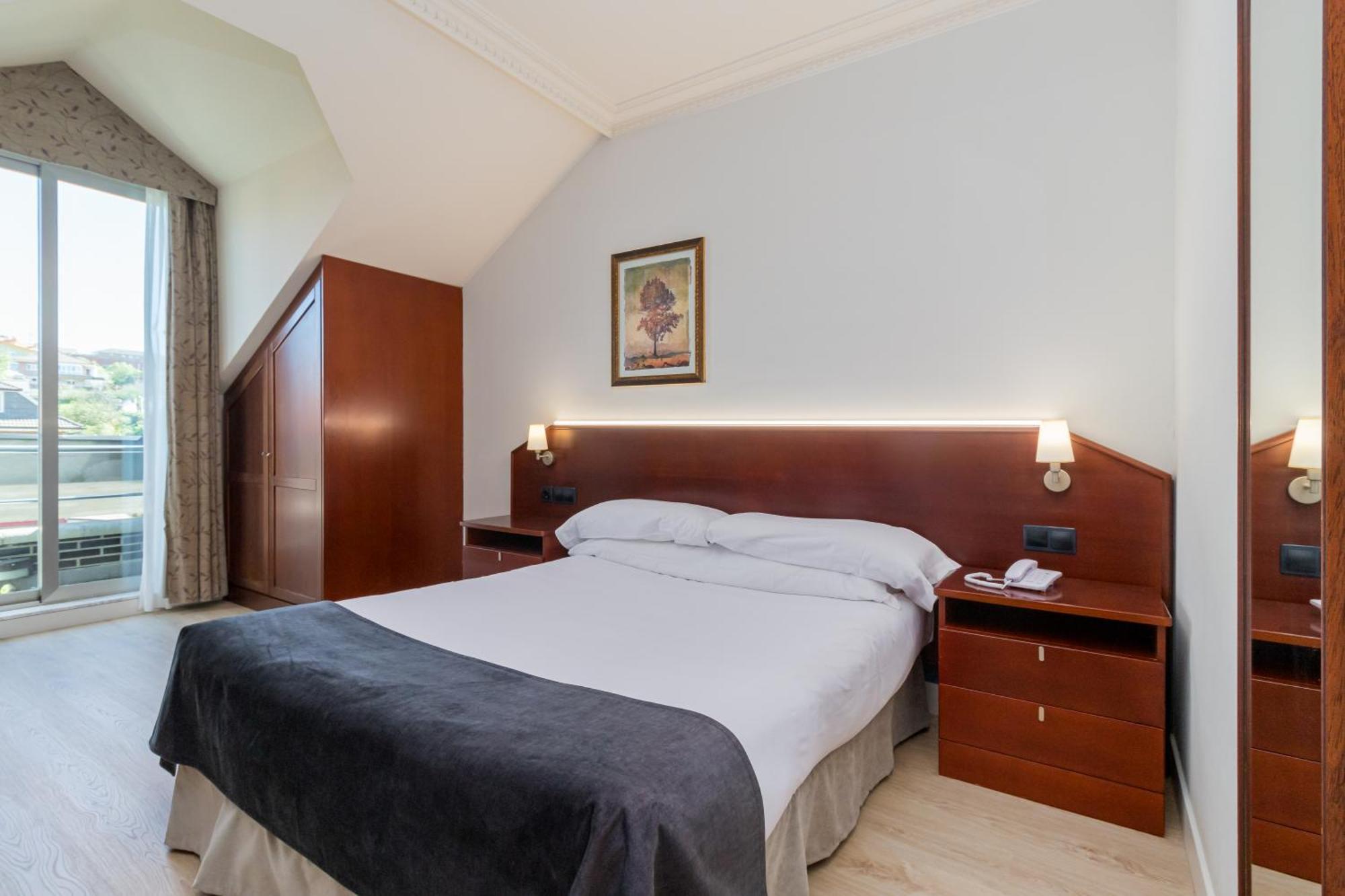 Hotel Milagros Golf Mogro Eksteriør billede