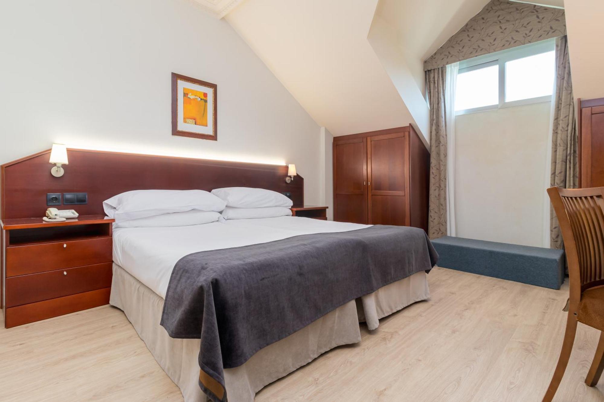Hotel Milagros Golf Mogro Eksteriør billede